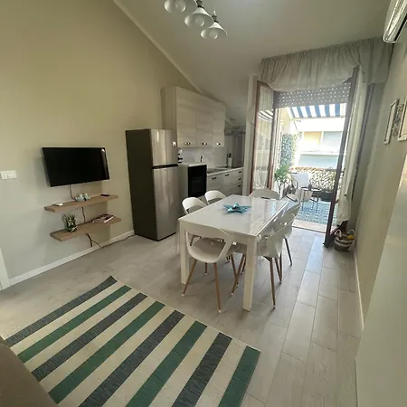 شقة Lumami Summer House 150m Dal Mare Con Ombrellone Incluso Completamente Ristrutturato *