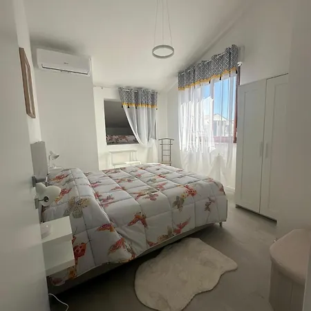 Lumami Summer House 150m Dal Mare Con Ombrellone Incluso Completamente Ristrutturato * سيلفي مارينا